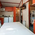 Confortable Avec Terrasse Pour 6 Personnes - Api-1-52-192 キャンプ場