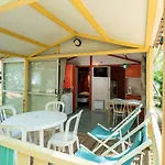 Confortable Avec Terrasse Pour 6 Personnes - Api-1-52-192 キャンプ場 *