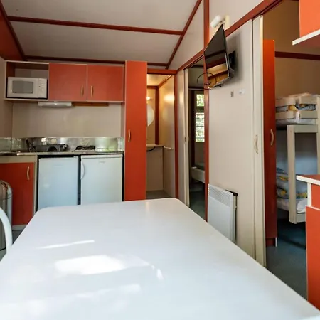 Confortable Avec Terrasse Pour 6 Personnes - Api-1-52-192 Kemp